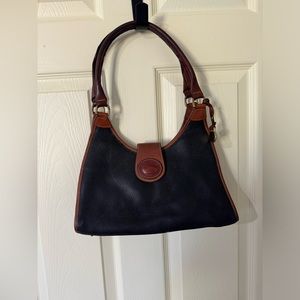 Dooney & Bourke leather hand bag